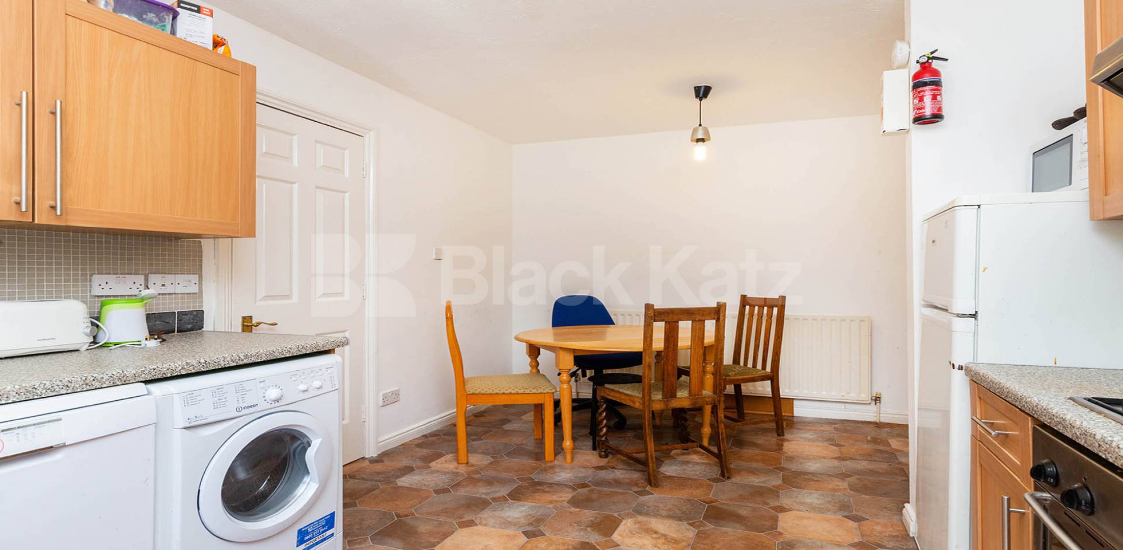 			4 Bedroom, 2 bath, 1 reception House			 Stock Orchard Crescent, Caledonian Road